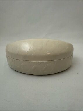 Coach Oversized Sunglasses Case Ivory Signature C Embossed Hardshell